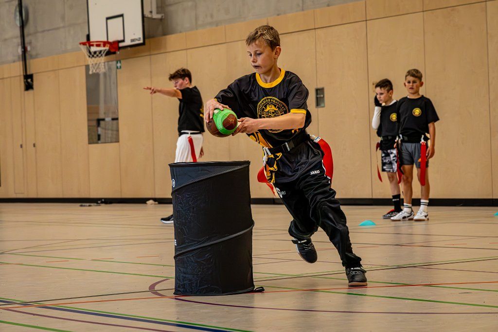 Ball-Rückgabe in die Kiste